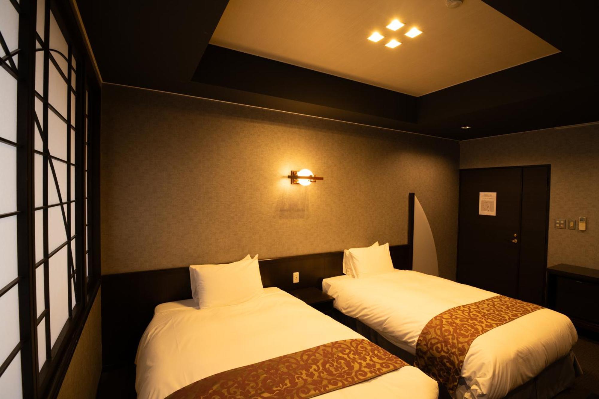 Kikunoya Hotel Hatsukaichi Exterior photo