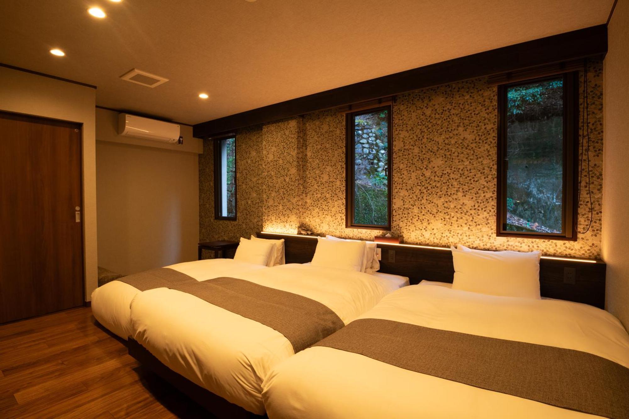 Kikunoya Hotel Hatsukaichi Exterior photo