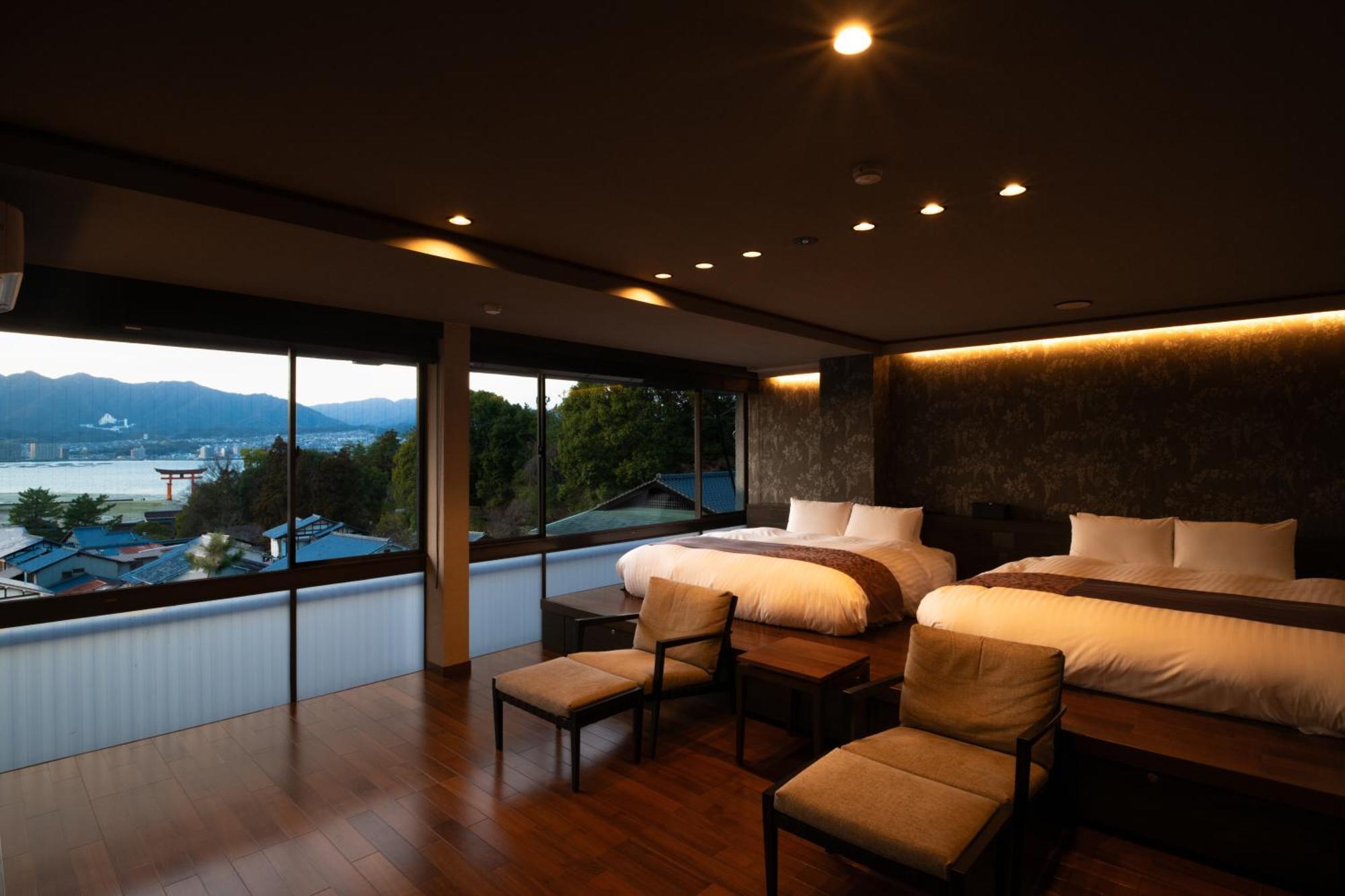 Kikunoya Hotel Hatsukaichi Exterior photo