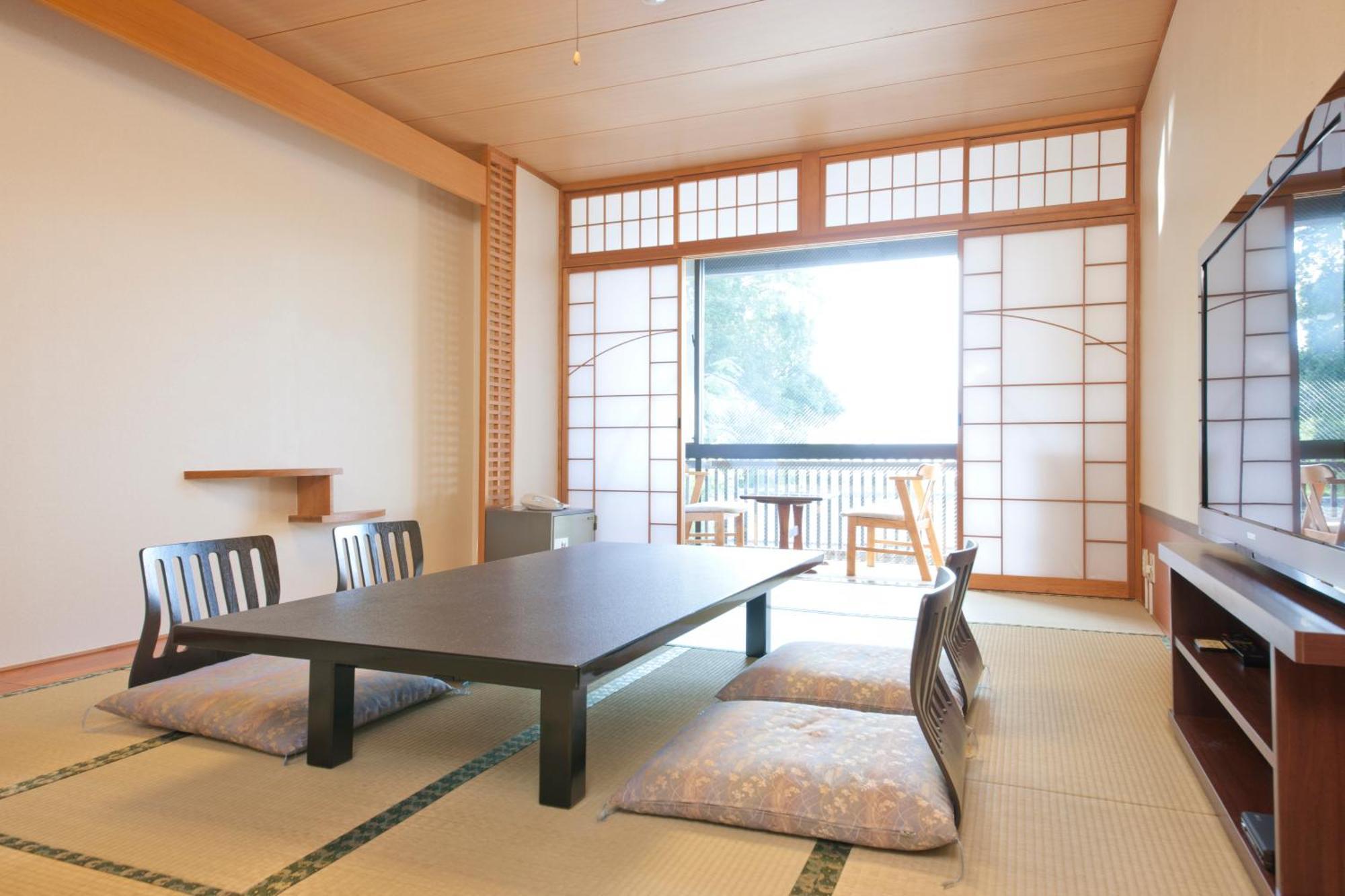 Kikunoya Hotel Hatsukaichi Exterior photo