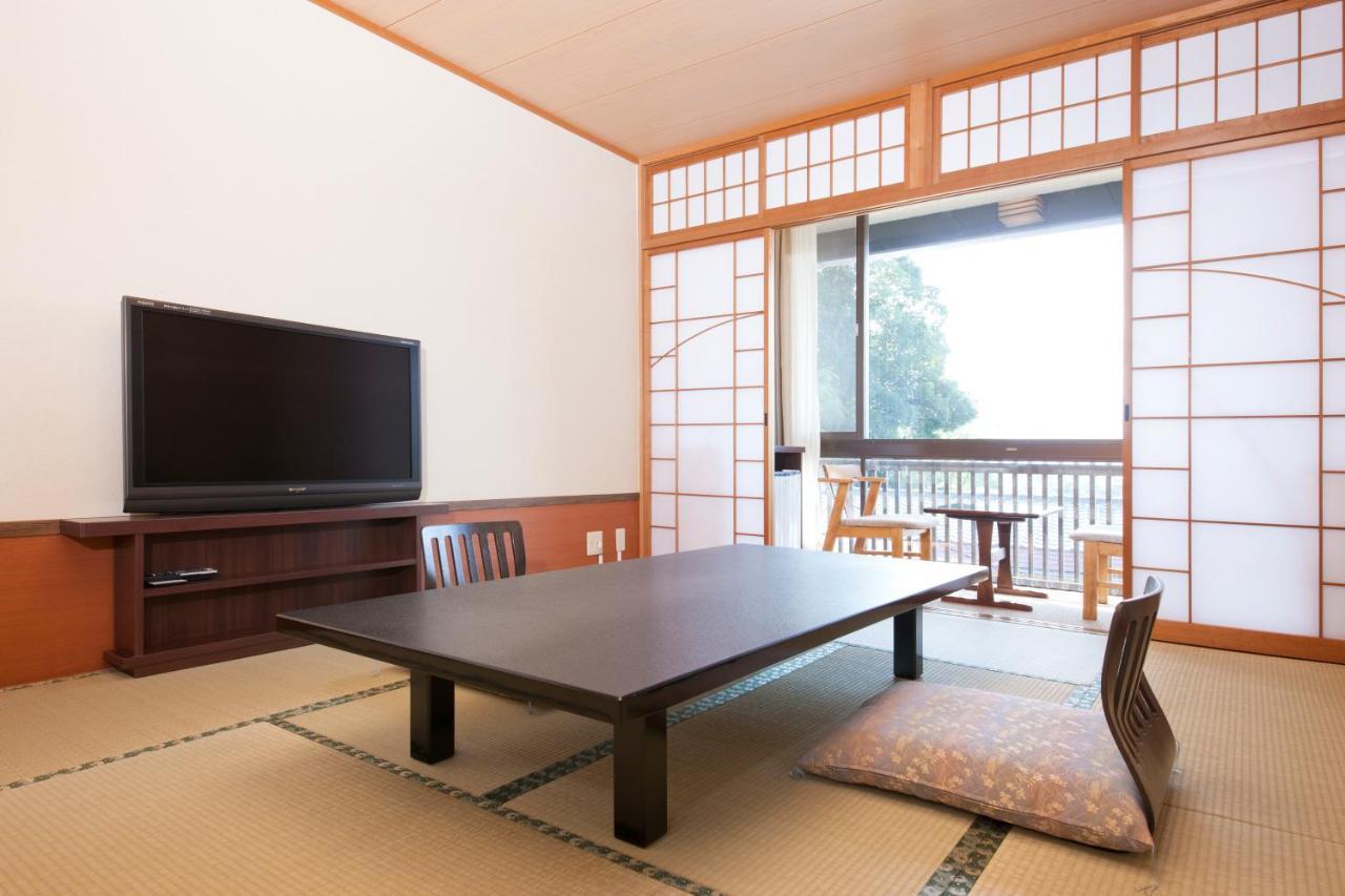Kikunoya Hotel Hatsukaichi Exterior photo